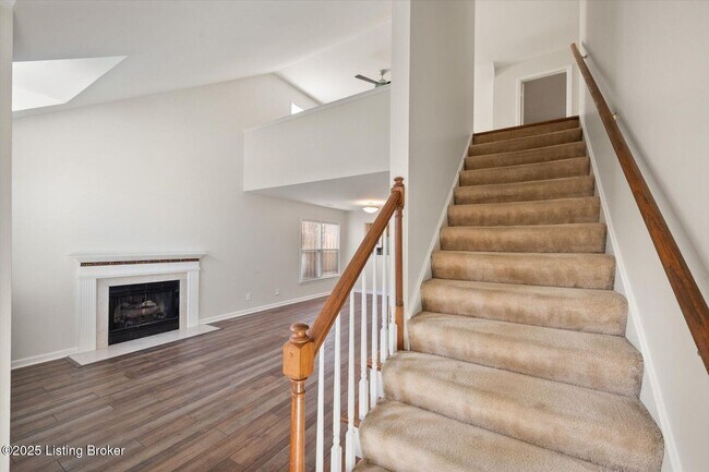 Building Photo - 10523 Going Ct