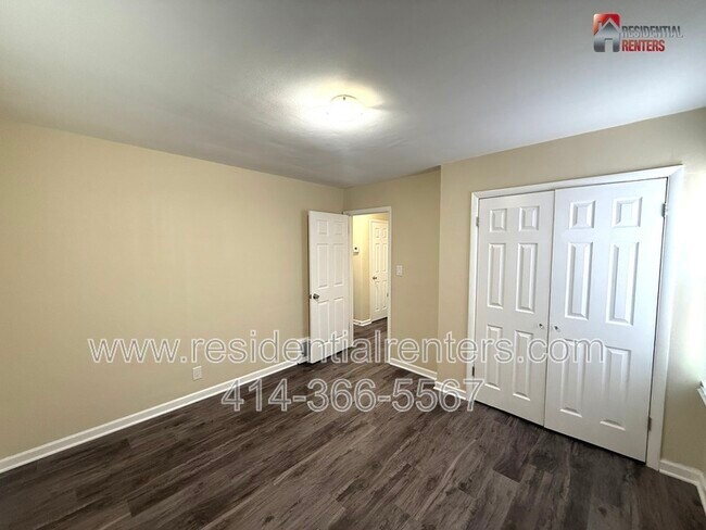 Building Photo - 4703 N 45th St