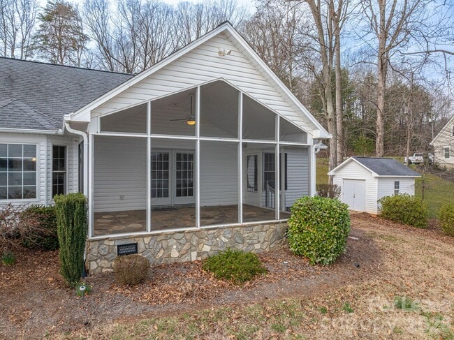 Building Photo - 4626 Little Creek Dr