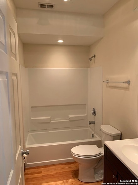 Building Photo - 810 E Ashby Pl