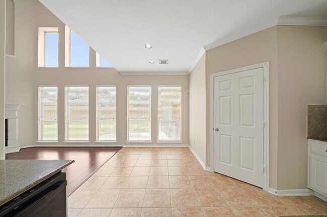 Building Photo - 16007 Berkshire Manor Ln