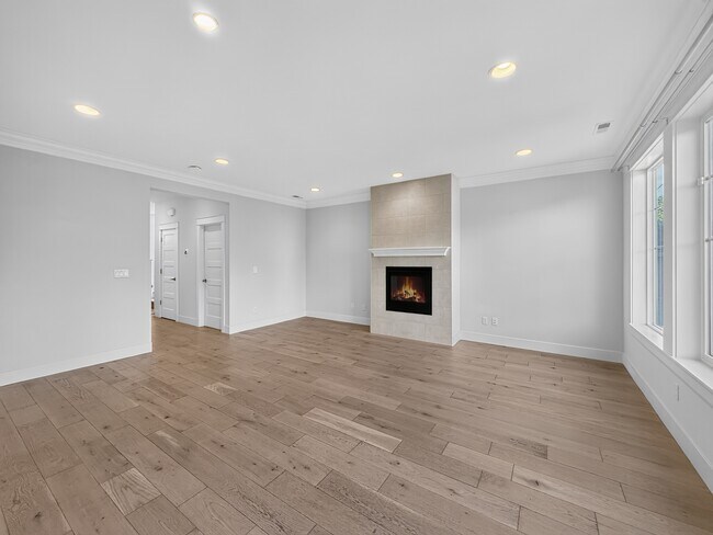 Building Photo - 21238 80th Ave W
