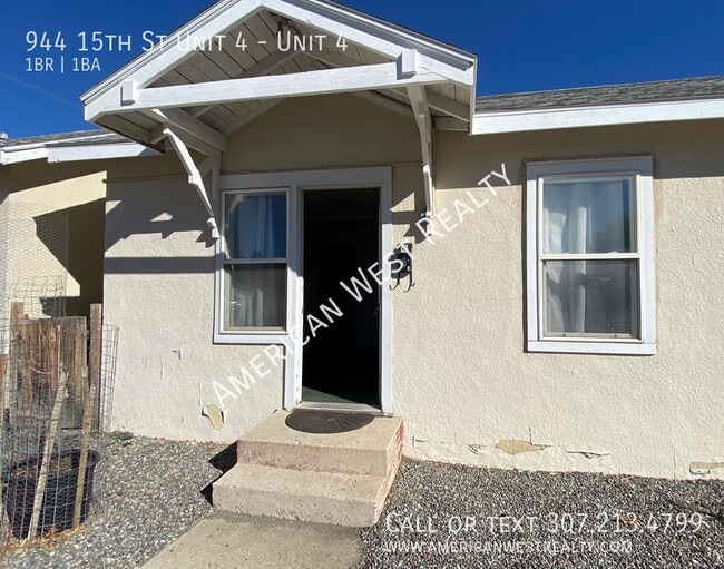 Primary Photo - 944 15th St