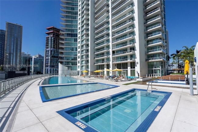 Building Photo - 92 SW 3rd St