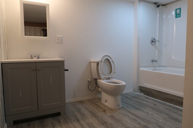 Building Photo - 3044 Kalamazoo Ave SE