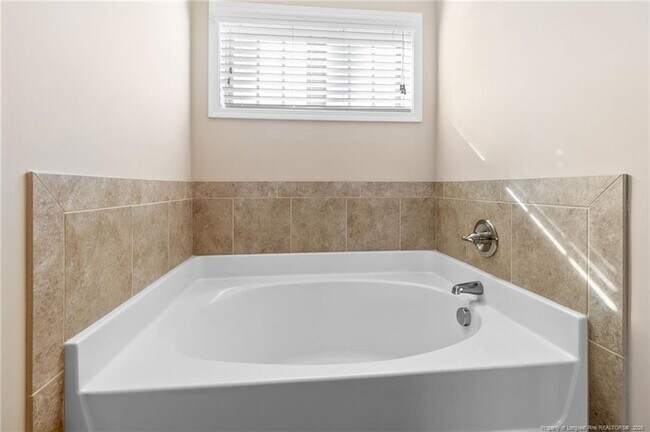 Building Photo - 937 Liberty Ln