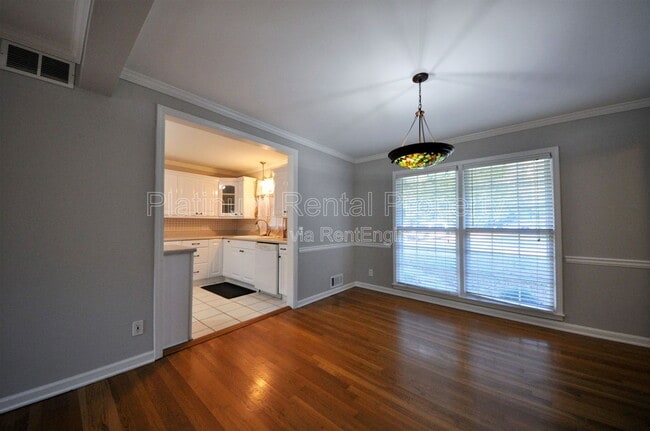 Building Photo - 5614 Chamblee Dunwoody Rd