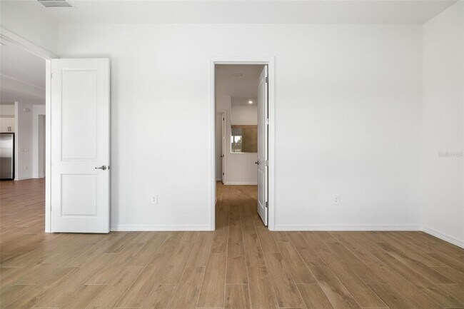 Building Photo - 5604 Lightning Whelk Ln