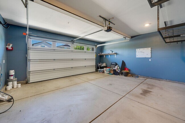 Building Photo - Modern 4BR Sacramento Home with Exclusive Clubhouse!