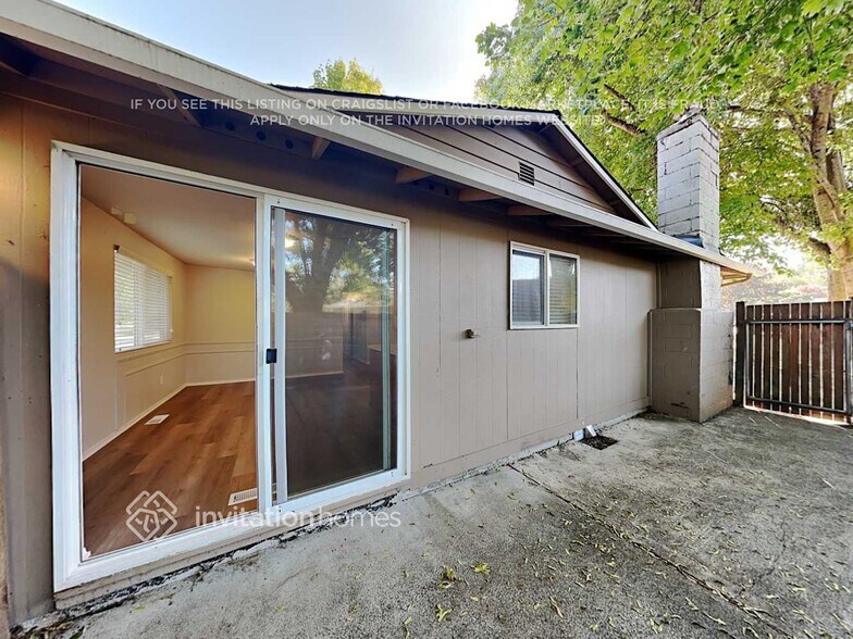 Building Photo - 6012 99th Pl NE