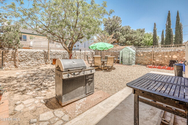 Building Photo - 7333 Golden Hawk Dr