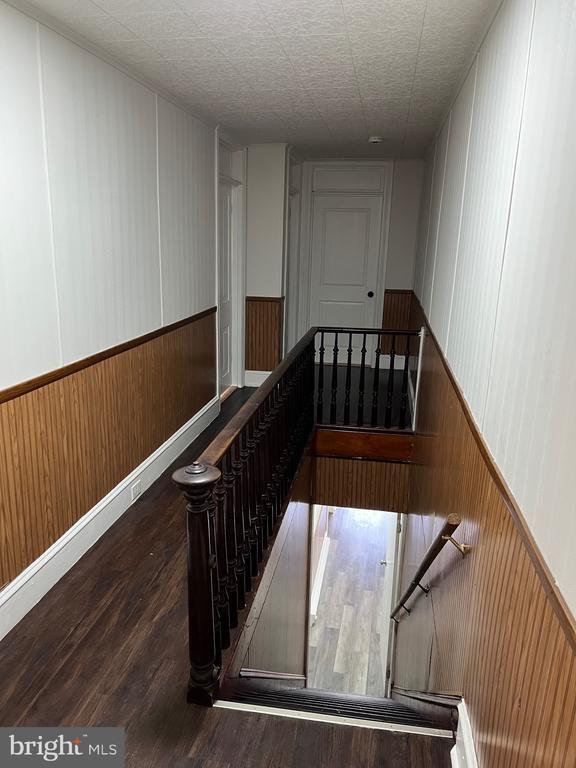 Building Photo - 533 E Market St