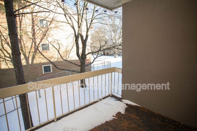 Building Photo - 171 Echelon Rd