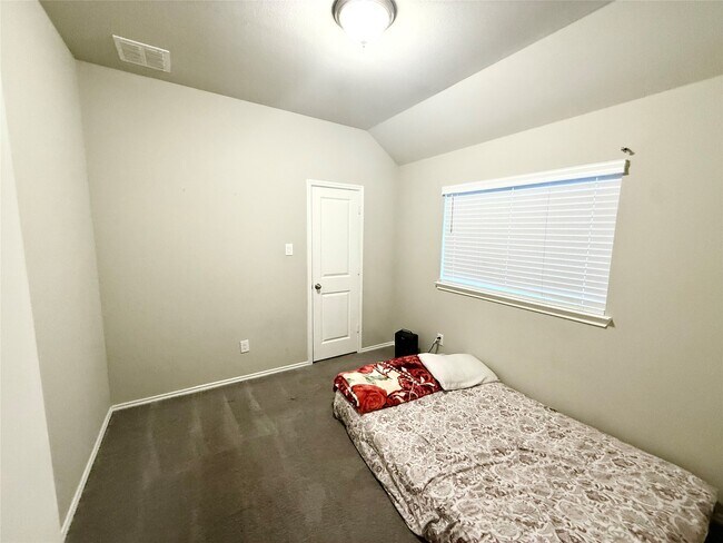 Building Photo - 8803 Oak Ivy Ln