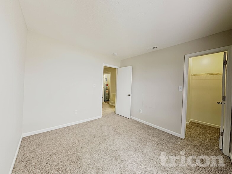 Building Photo - 3203 Brandenburg Dr