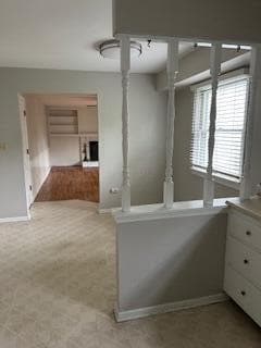 Building Photo - 2272 Oakhurst Dr
