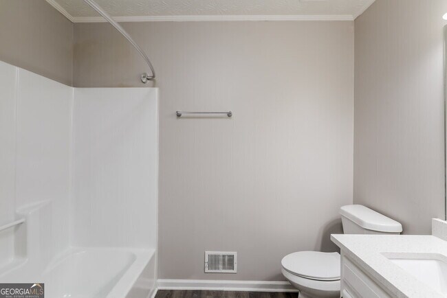 Building Photo - 5503 Springwood Ln