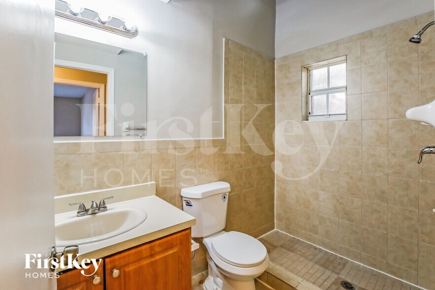 Building Photo - 18023 SW 139th Pl