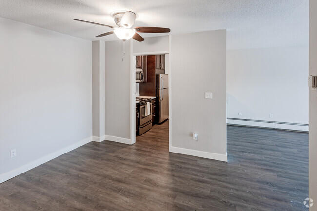 2BR, 2BA - Lexington Hills Apartments