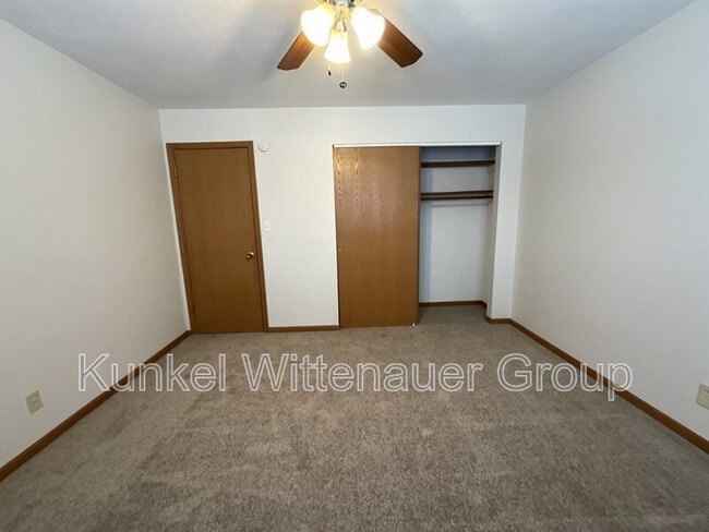 Building Photo - 1705 Jamestown Rd