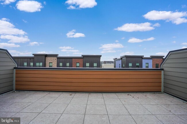 Building Photo - 44655 Provincetown Dr