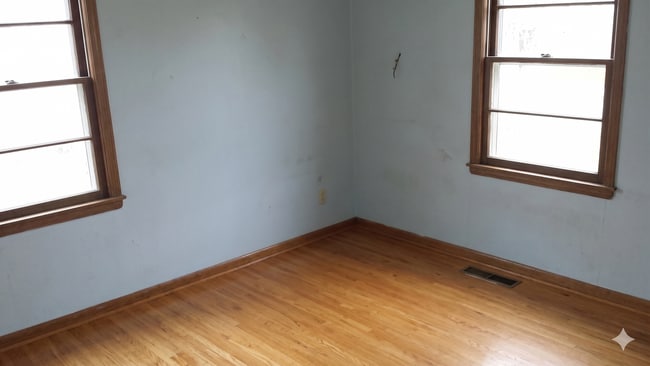 Building Photo - 2907 S Fern St
