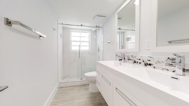 Building Photo - 3980 Oaks Clubhouse Dr