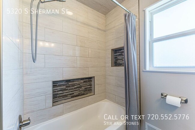 Building Photo - 5320 S Sherman St