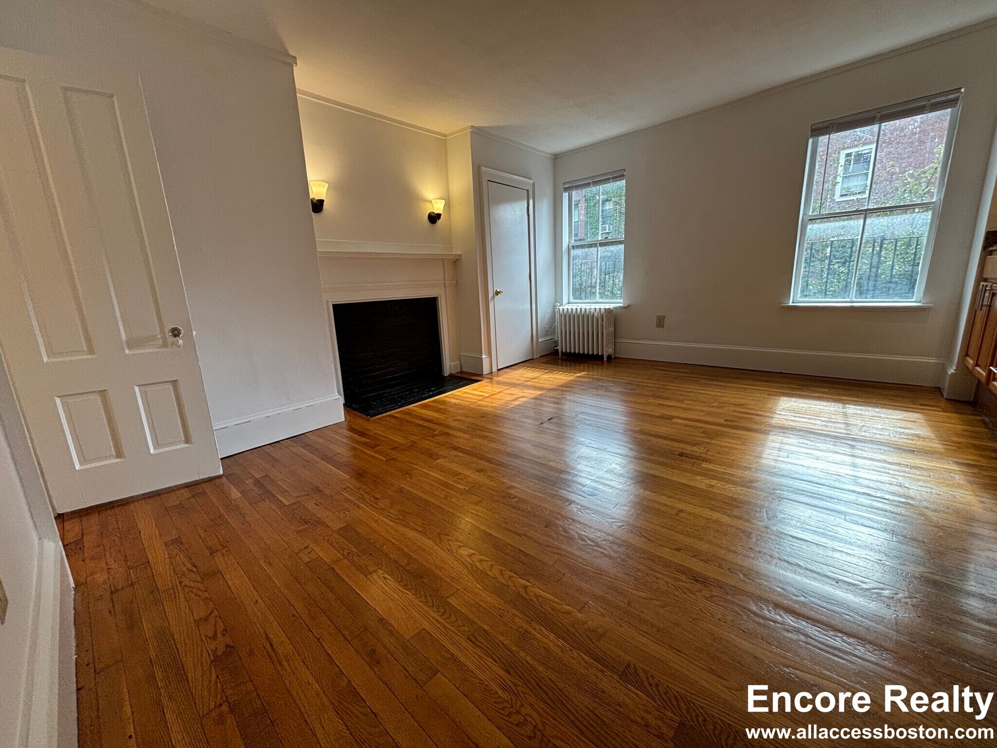 Building Photo - 90 Myrtle St