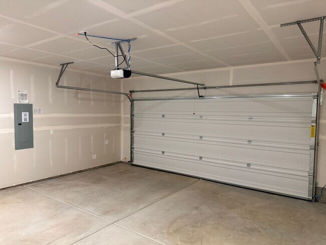 Building Photo - Newer Home in Wyndham Highlands