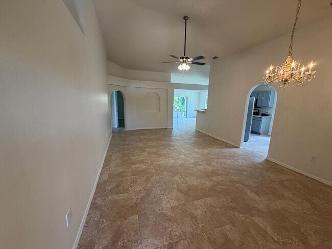 Building Photo - 3015 Elbib Dr