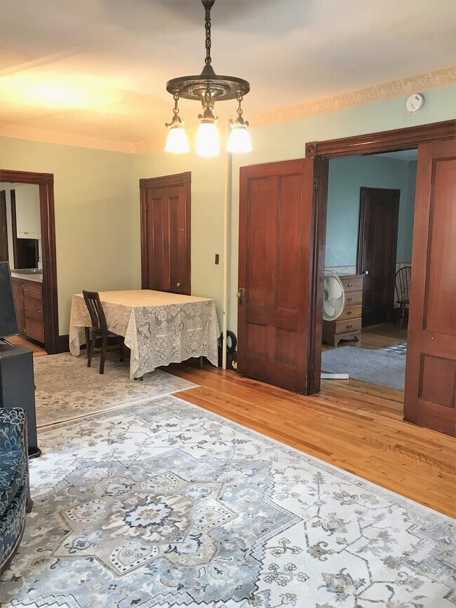 33 Middle St 33 Middle St Hallowell ME 04347 Apartment Finder