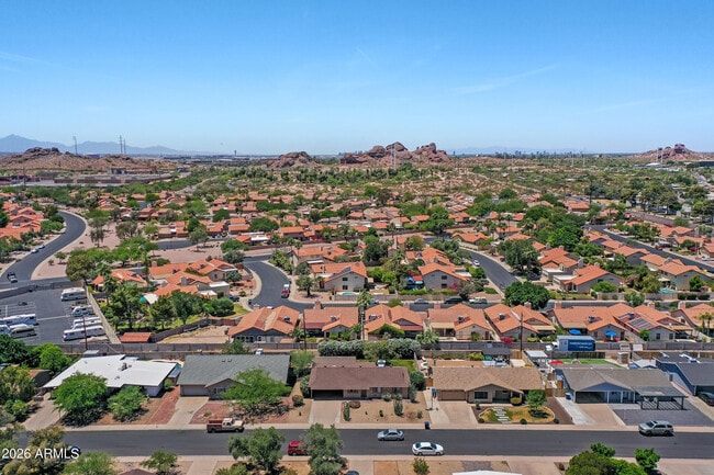 Building Photo - 1812 N McAllister Ave