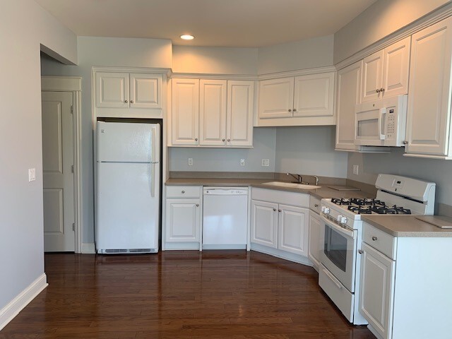 Building Photo - 725 Harbor Watch Dr