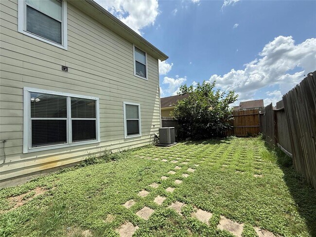 Building Photo - 10102 Sweet Olive Way