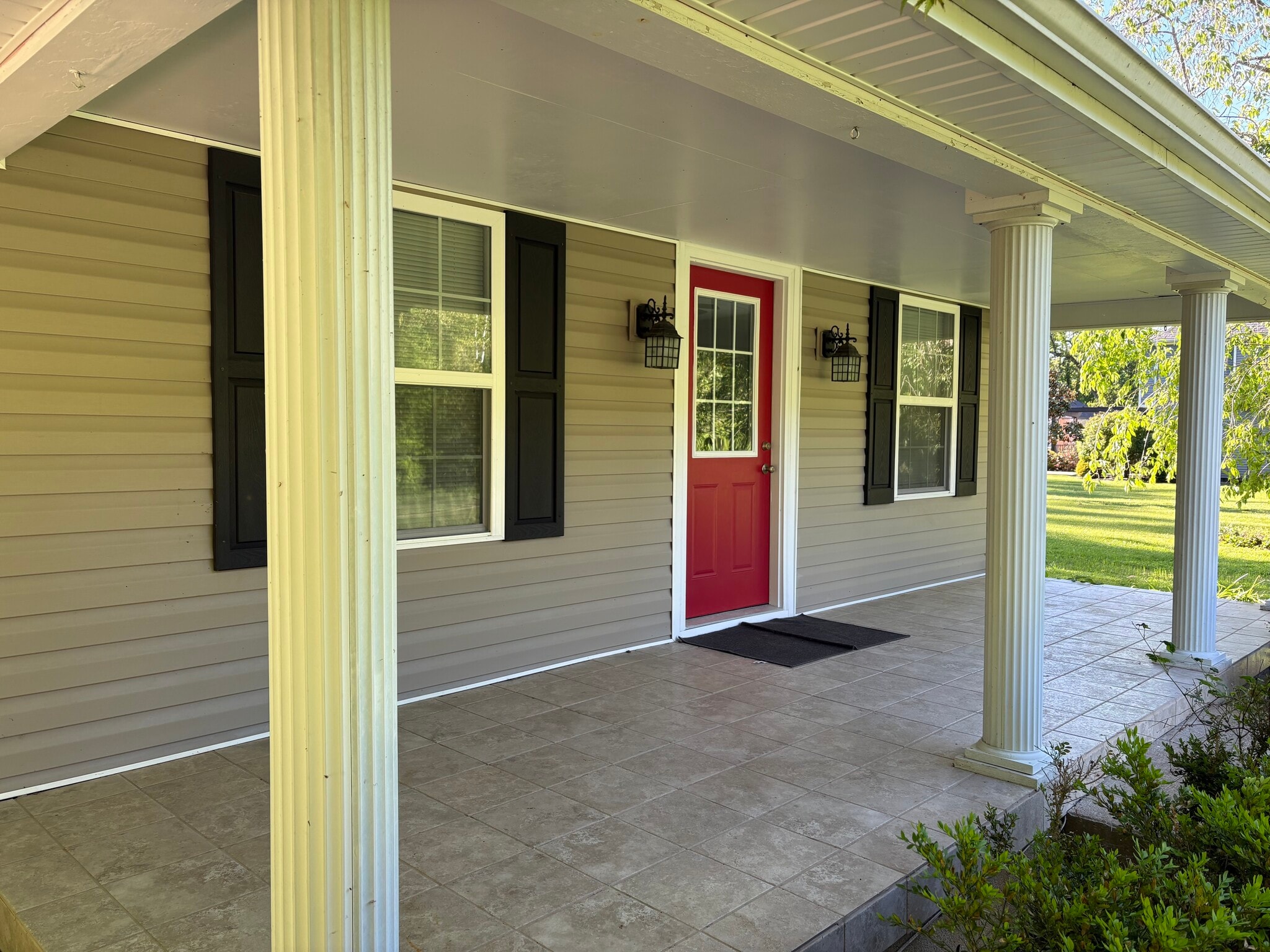 Tiled front porch - great for rocking chairs! - 9603 Alley Branch Rd