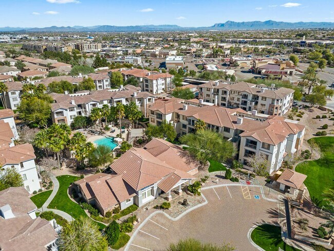 Building Photo - Borrego at Spectrum