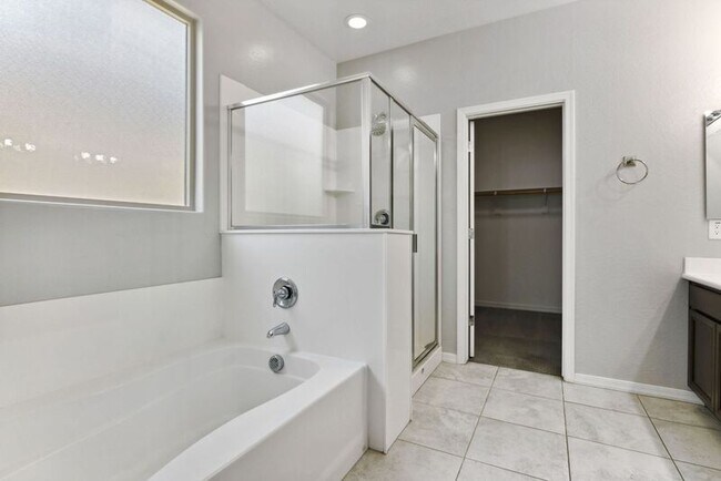 Building Photo - 7707 S 37th St