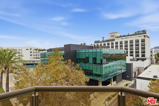 Building Photo - 121 Canon Dr