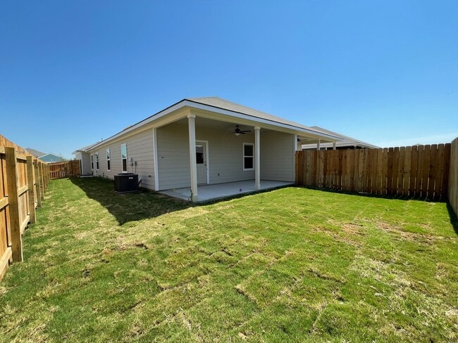 Building Photo - Townhome for rent