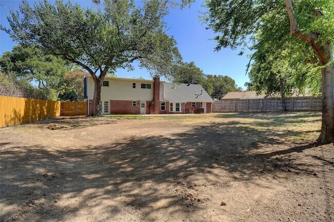 Building Photo - 1104 Shady Pine Ct