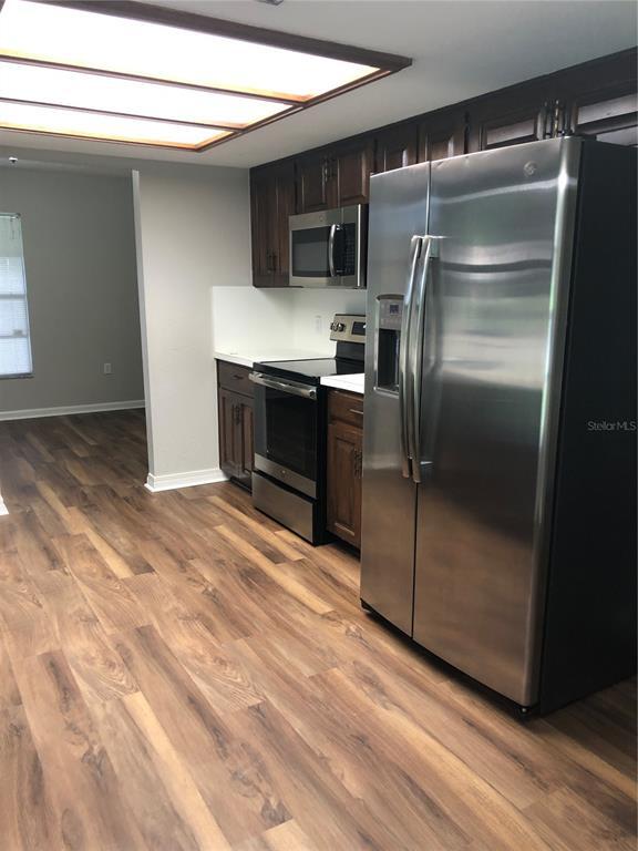 Building Photo - 1113 Hallamwood Trail S