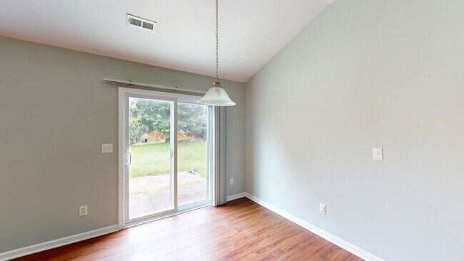 Building Photo - 10612 Kempsford Dr