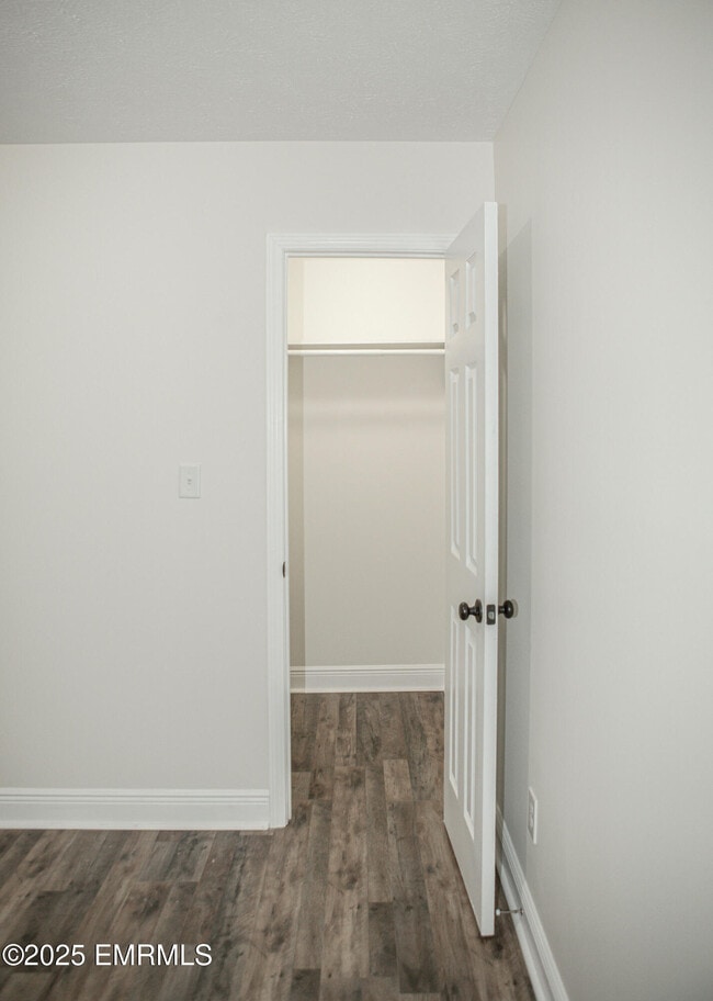 Building Photo - 6821 10th Ave