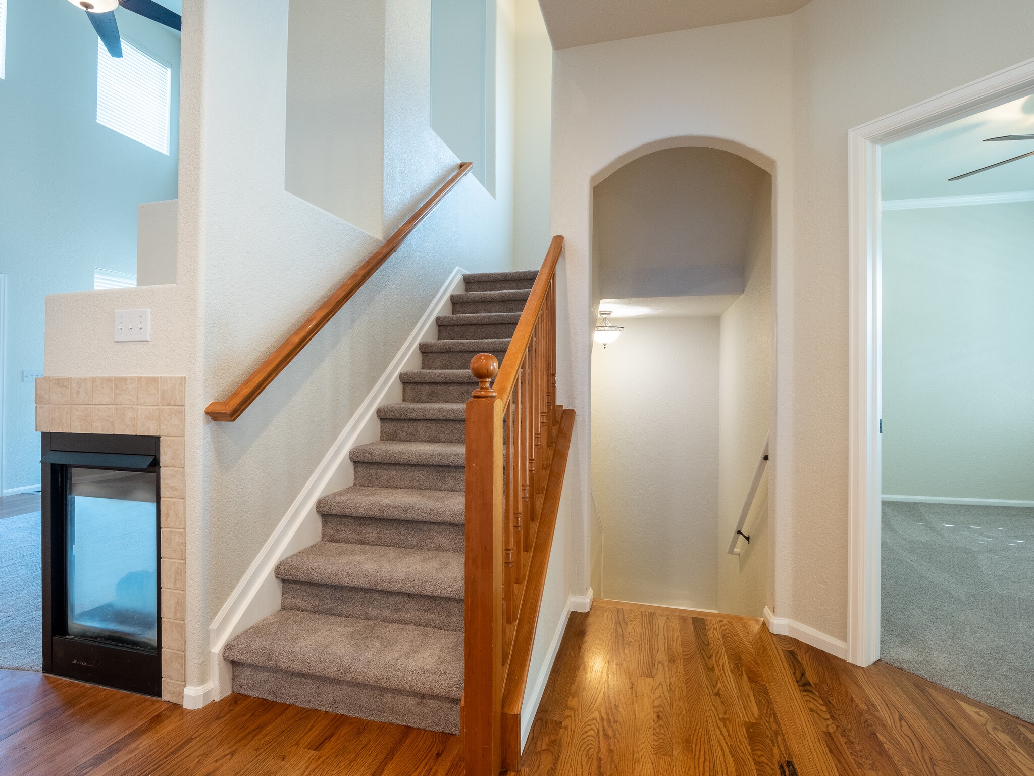 Building Photo - 5162 Cinquefoil Ln