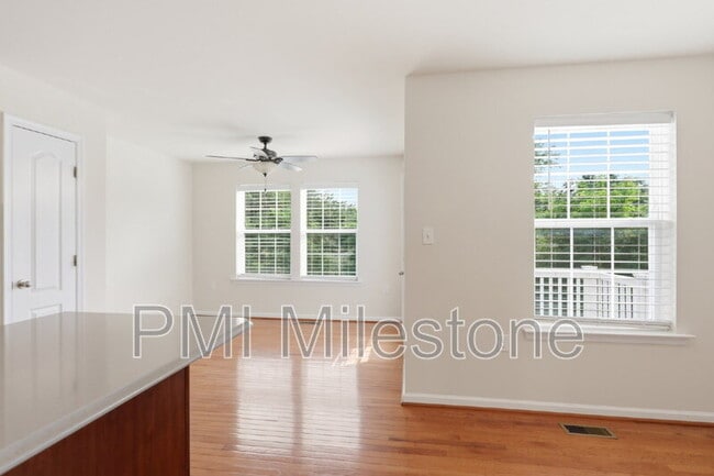 Building Photo - 100 Bertelli Ct