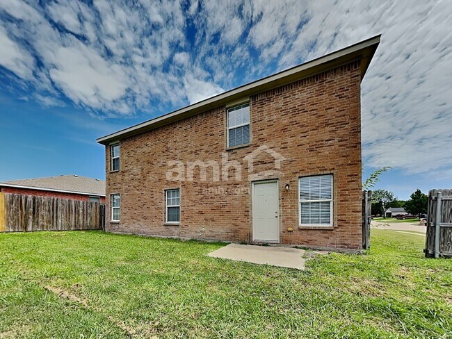 Building Photo - 210 Dartmouth Dr