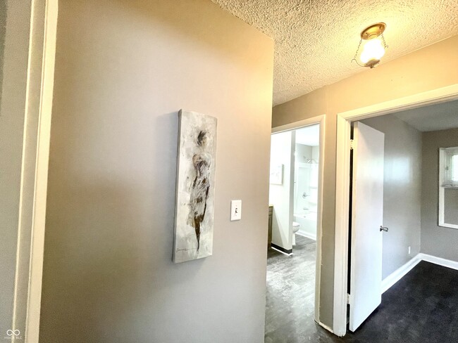 Building Photo - 110 N Tyrone Dr