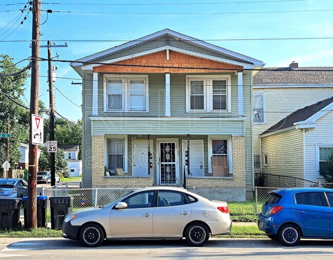 Primary Photo - 2751 Alford Ave