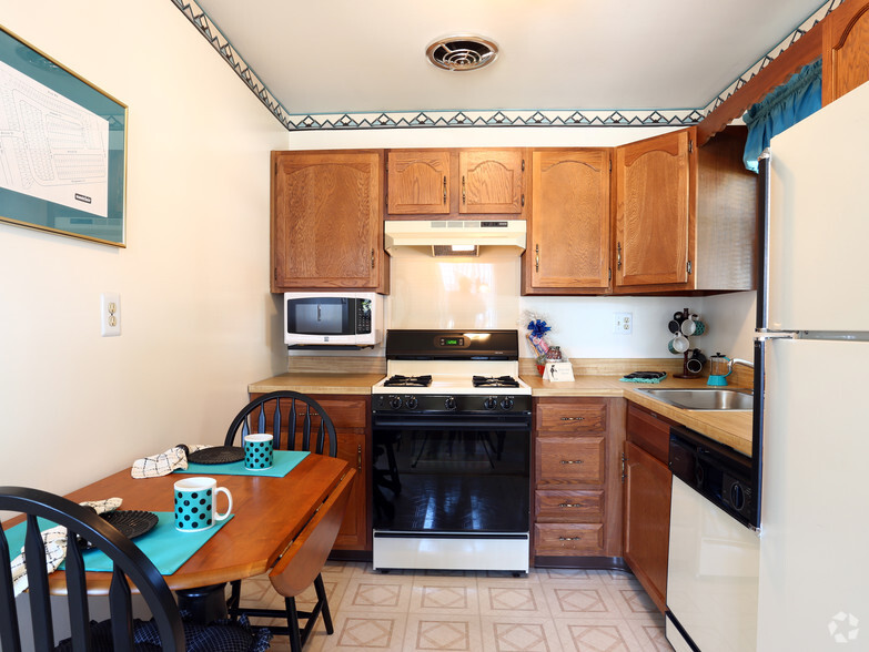 Interior Photo - Montclair Duplex Apartments